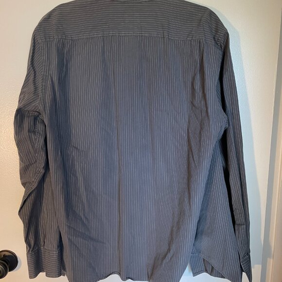 XL 17-17.5 GAP Fitted Premium Grey Button Down - Picture 6 of 6